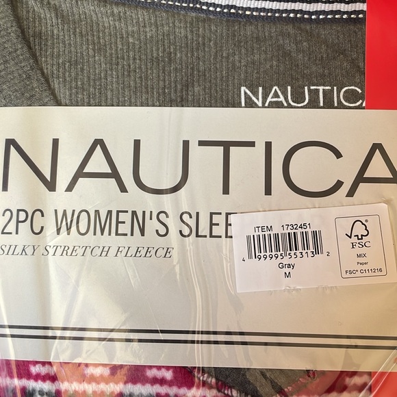 I’m Nautica two-piece women’s sleepwear set - Picture 2 of 3